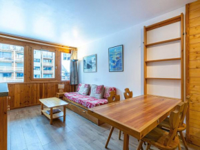 Appartement cosy avec parking, au pied des pistes et en plein cœur de Val-d'Isère - FR-1-694-234